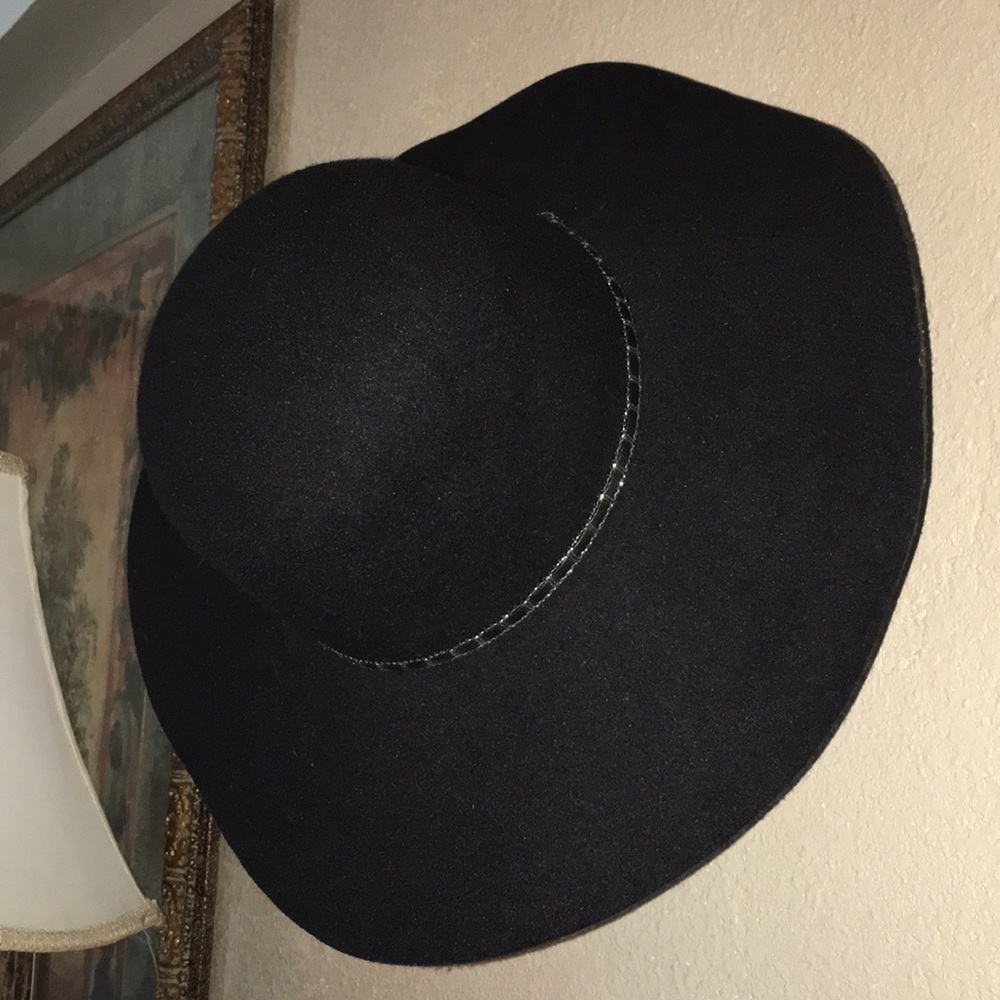 Woman’s hat